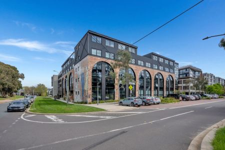 STUNNING FURNISHED APARTMENT - Photo 5