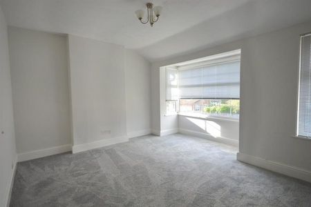2 Bedroom End Terrace To Let - Photo 4