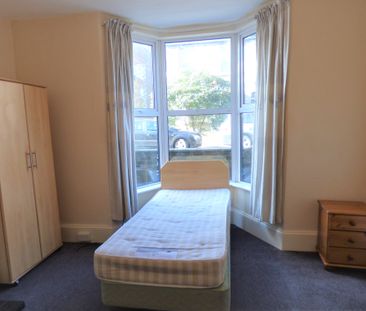 1 bedroom property to rent Hamlet Road, Chelmsford, CM2 - Photo 3