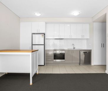 Modern Apartment in a Convenient Spearwood Location - Photo 6