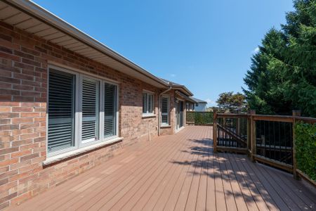 For Lease - 537 Crestwood Drive Unit# 1, London South, Ontario - Photo 2