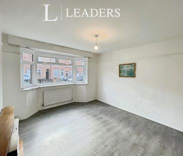2 bedroom semi-detached house to rent - Photo 4