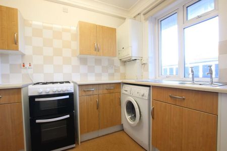 1 bedroom flat to rent - Photo 4