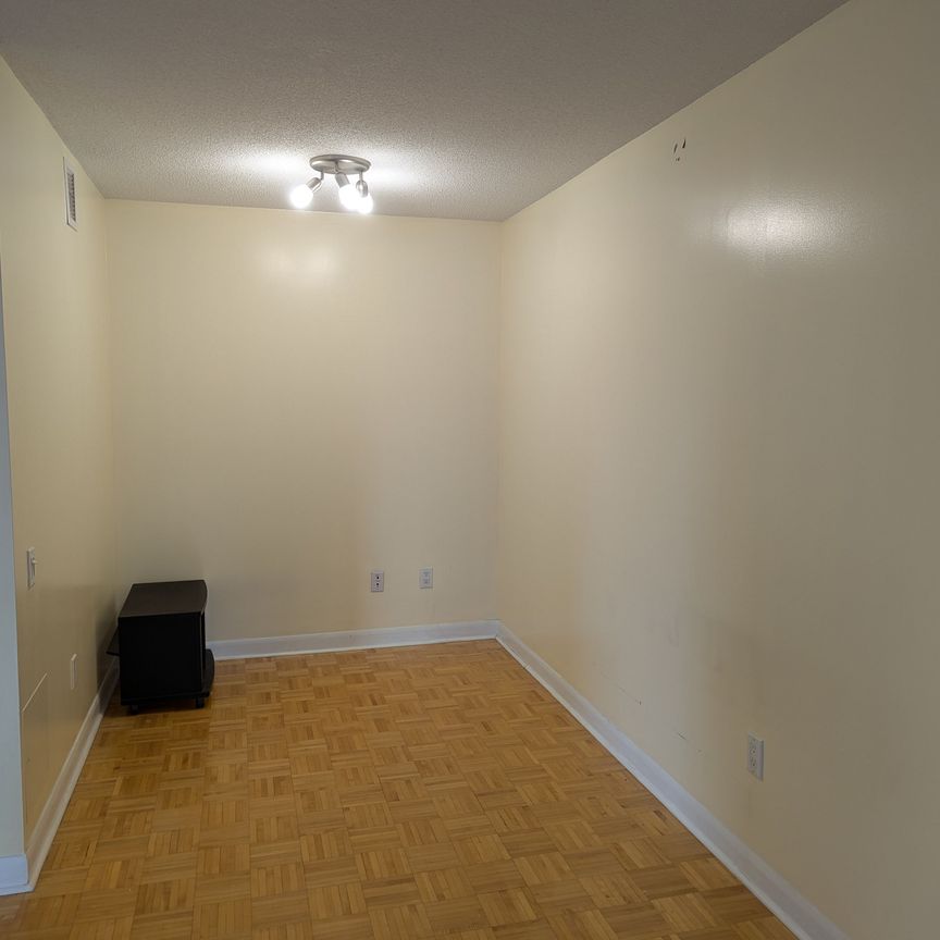 For Lease - 33 Sheppard Avenue Unit# 405, Toronto, Ontario - Photo 1