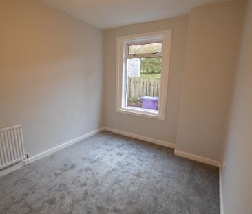 2 bedroom ground floor flat to rent - Photo 4