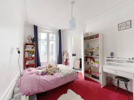 Rental Apartment Paris 6th Saint-Germain-des-Prés - Photo 2