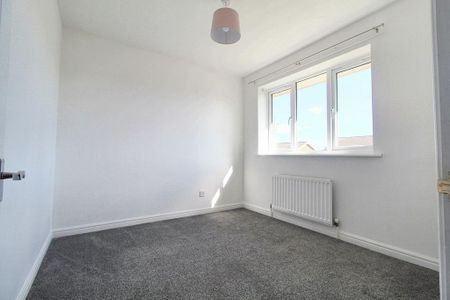 3 bedroom detached house to rent - Photo 4