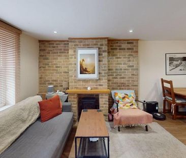 2 bedroom end of terrace house to rent - Photo 5