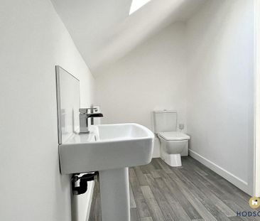 4 bedroom semi-detached house to rent - Photo 6