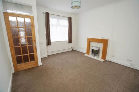 2 bedroom terraced house to rent - Photo 2