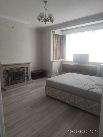 Room in a Shared House, Langham Gardens, HA0 - Photo 3