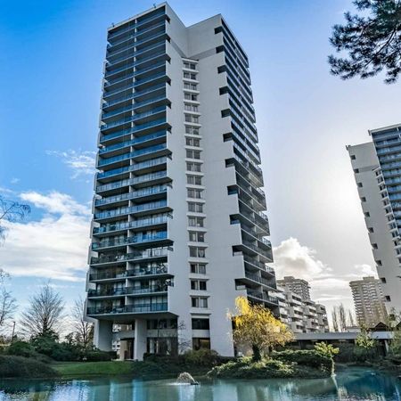 Tower East - Photo 3