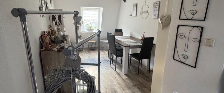 Moderne 2-Raum-Dachgeschosswohnung in Bernburg – hell, stilvoll & klimatisiert - Foto 1