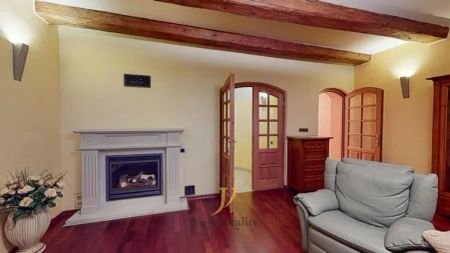 Pronájem, Atypický byt s komerčními prostorami, 360 m - Фото 2