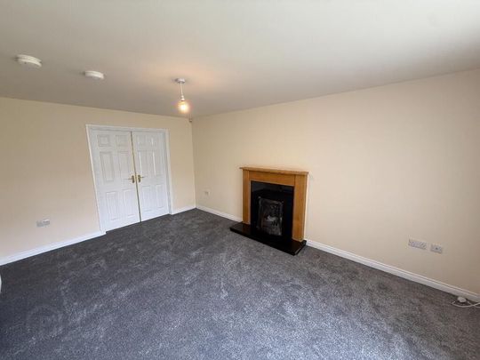 85 Carrigart Crescent, Lurgan, BT65 5EG - Photo 1