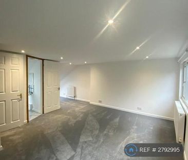 4 bedroom terraced house to rent - Photo 6