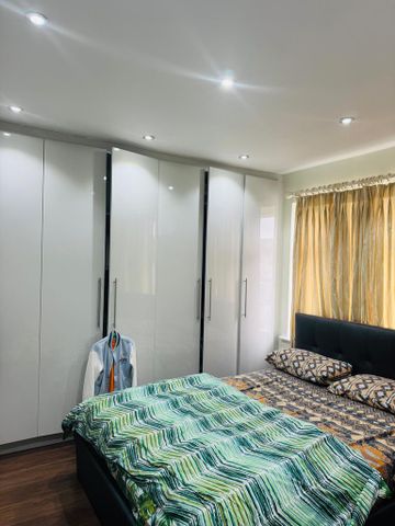 5 bedroom terraced house to rent - Photo 3