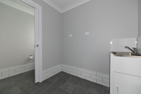 Well Appointed Duplex - Photo 4