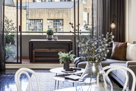 Chic, Contemporary & Cool – The Quintessential Warehouse Pad - Photo 4