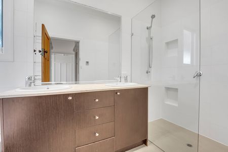 149 Elm Street, Northcote VIC 3070 - Photo 3