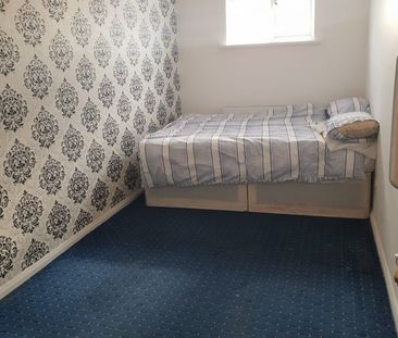 Studio Flat, Stanyhurst, SE23 - Photo 1