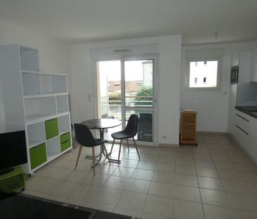 Location Appartement 1 pièce Meublé 42m² NIORT 79000 - Photo 2