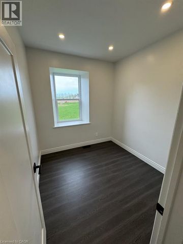 936810 BLENHEIM Road Unit# B, Plattsville, Ontario, N0J1S0 - Photo 5