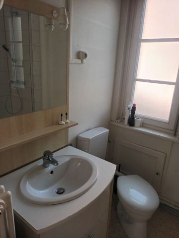 Location Appartement 3 pièces 62m² - Photo 4