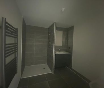 Location Appartement 2 pièces 39m² FREJUS 83600 - Photo 5