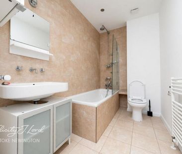 3 bedroom flat to rent - Photo 6