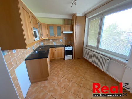 Pronájem bytu 2+1 56 m², Lázeňská 772, Valtice - Photo 2