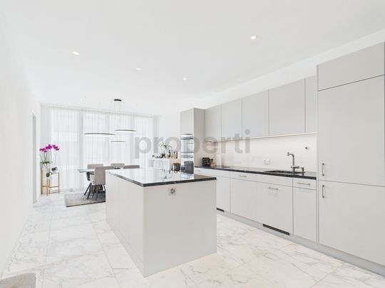 Exclusive 5.5-room apartment in Chur West - new construction with balcony - Photo 1