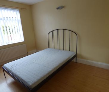 2 bed flat to rent in Cornel Road, High Heaton, NE7 - Photo 1