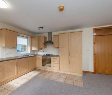 4 Glenkeen Gardens, BT370GU - Photo 6