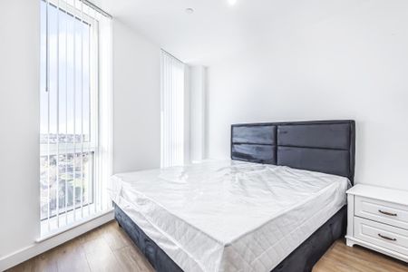 2 bedroom flat to rent - Photo 2