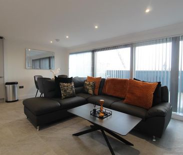 2 bedroom flat to rent - Photo 2