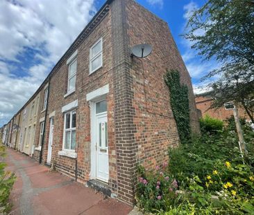 3 bedroom end of terrace house to rent - Photo 1