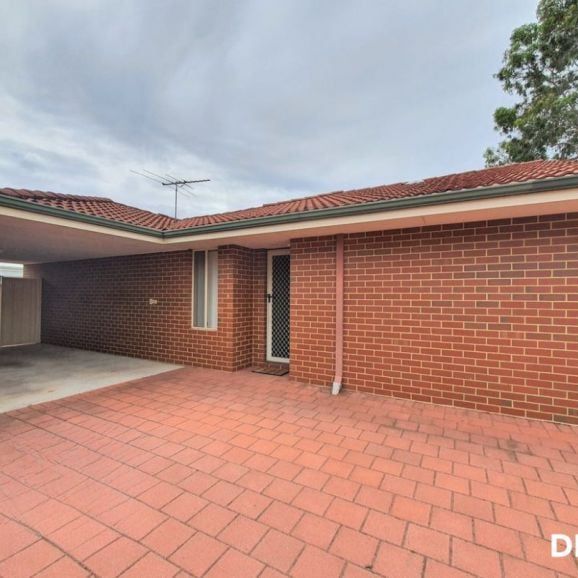 Spacious 3x2 Unit in a Quiet Complex - Photo 1