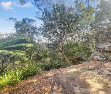 Spacious Split-Level Family Home with Stunning Valley Views - Photo 4