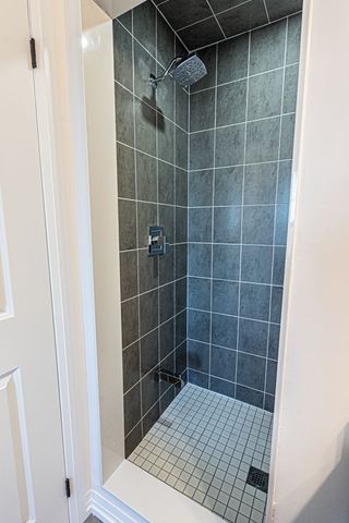 For Lease - 19 Bavin Street, Clarington, Ontario - Photo 5