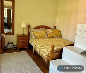 2 bedroom semi-detached house to rent - Photo 3