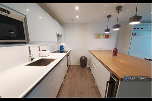 1 bedroom flat to rent - Photo 1
