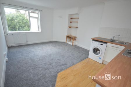 Studio to rent - Photo 3