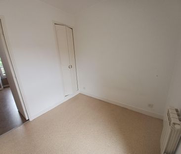 Location Appartement 2 pièces 31m² AURILLAC 15000 - Photo 4