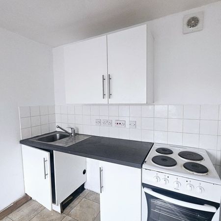 Rayners Gardens - Photo 3