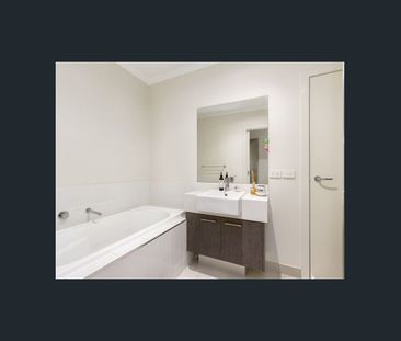 Stylish Villa Unit - Photo 6