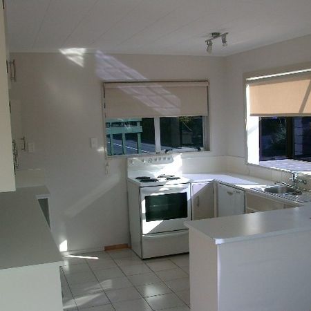 1/15 View Road, Titahi Bay - Photo 3
