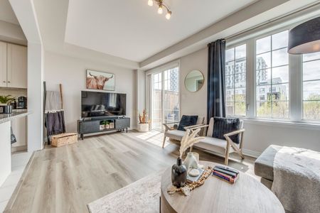 For Lease - 3132 Blackfriar Common, Oakville, Ontario - Photo 3