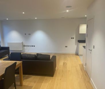 3 bedroom flat to rent - Photo 1