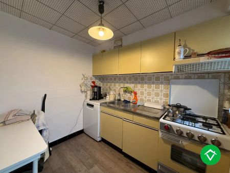 Halfopen bebouwing met 2 slaapkamers, tuin en garage - Foto 2